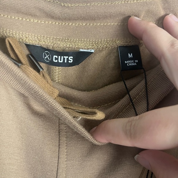 New Cuts Womens Relaxed Sweatpants in saddle size medium - Picture 8 of 12